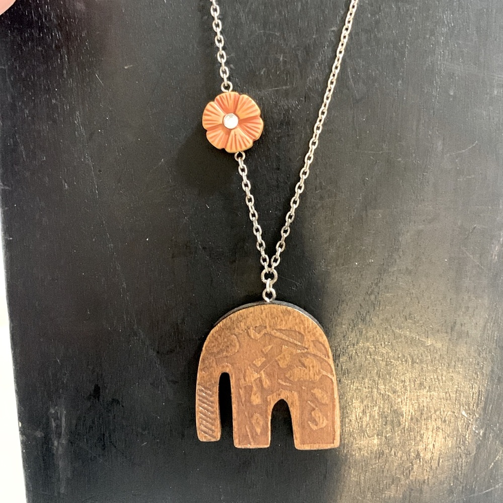 Wood elephant necklace